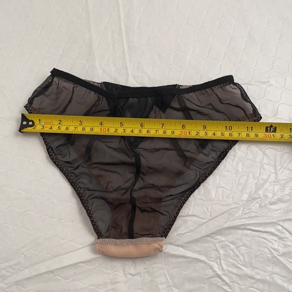 Victoria’s Secret nude mesh vegan leather panty S - Picture 13 of 15